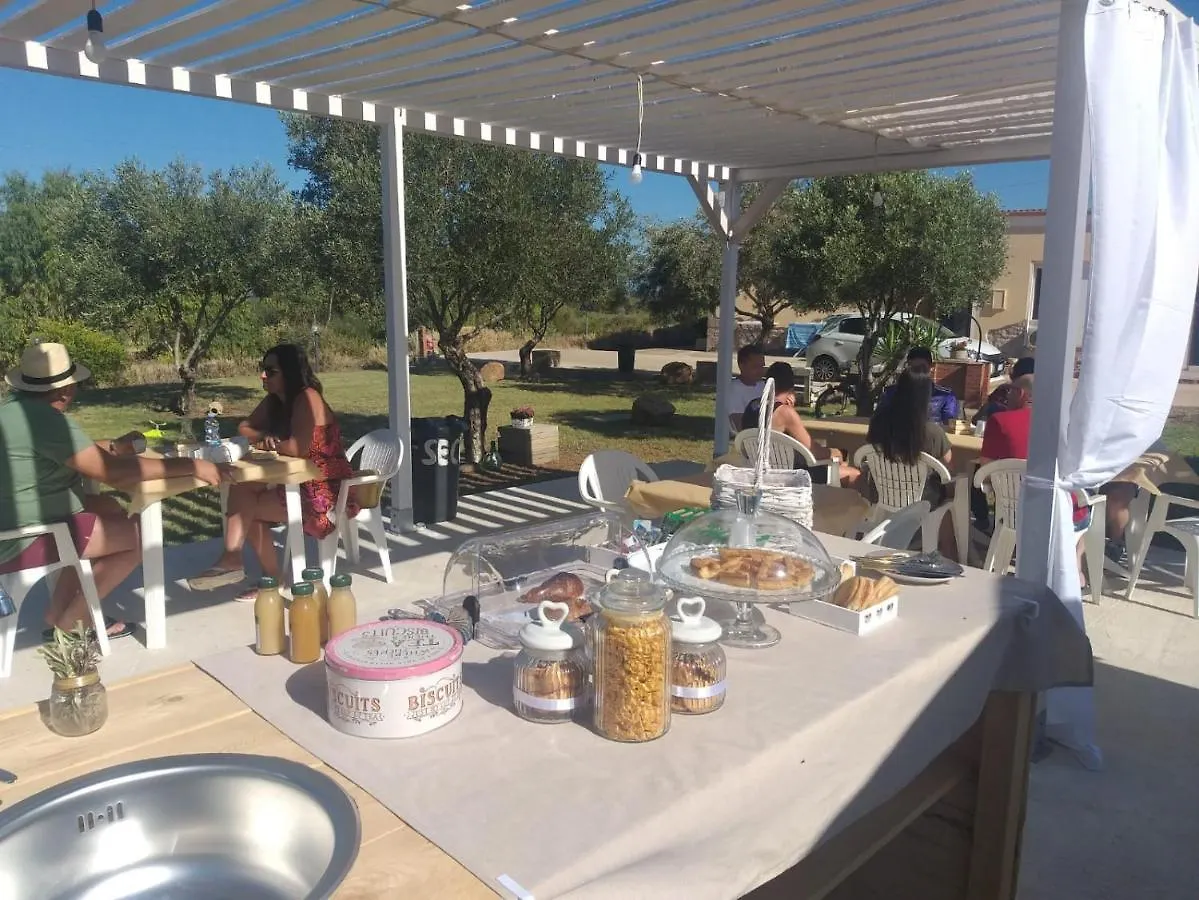 B&B Gli Ulivi SantʼAnna Arresi Italia