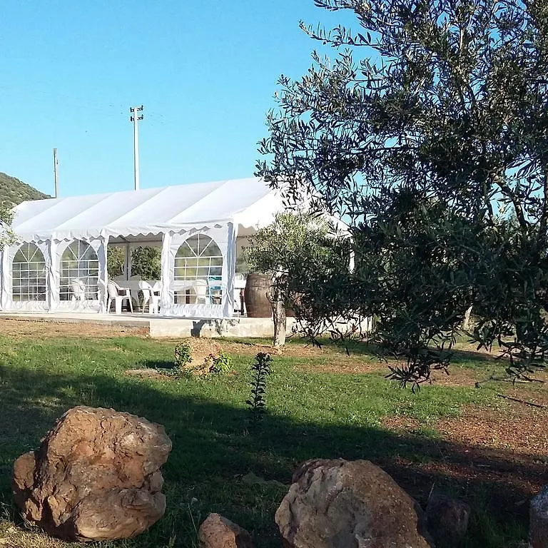 B&B Gli Ulivi SantʼAnna Arresi Bed & Breakfast