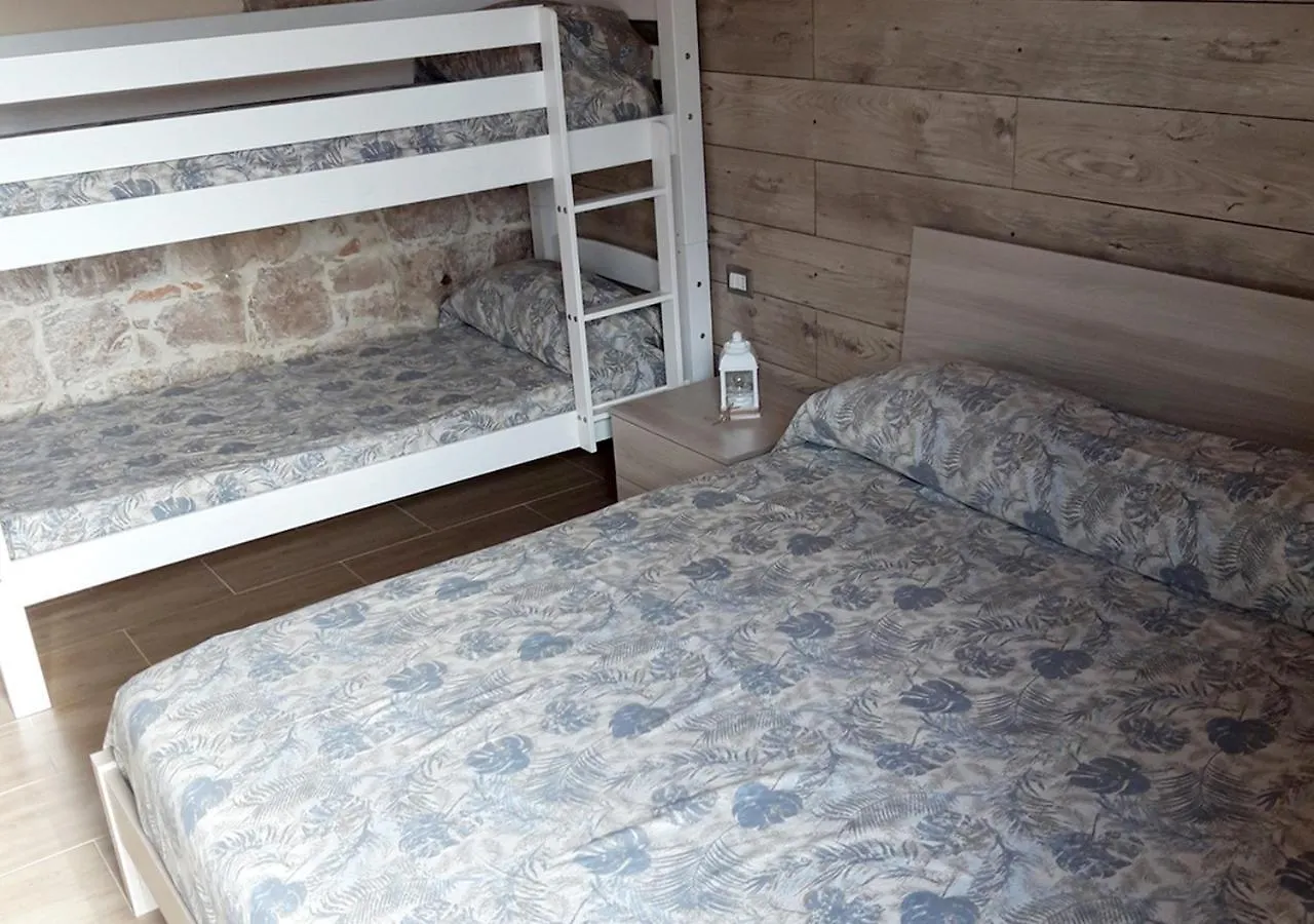 B&B Gli Ulivi SantʼAnna Arresi 0*,  Italia